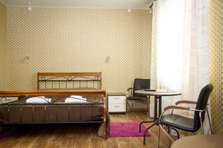Гостевой дом Мини Отель Три Кота Великий Новгород Улучшенный двухместный номер с 1 кроватью-18